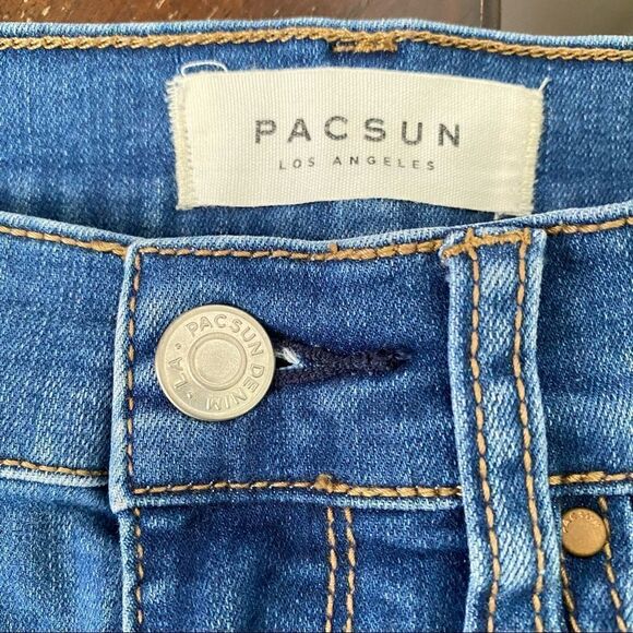PACSUN  The Shortie 26 - Picture 2 of 8